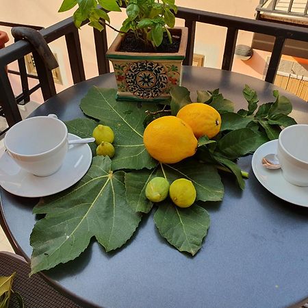 Casa Vacanze Rosy "Nel Verde" 팔리누로 외부 사진